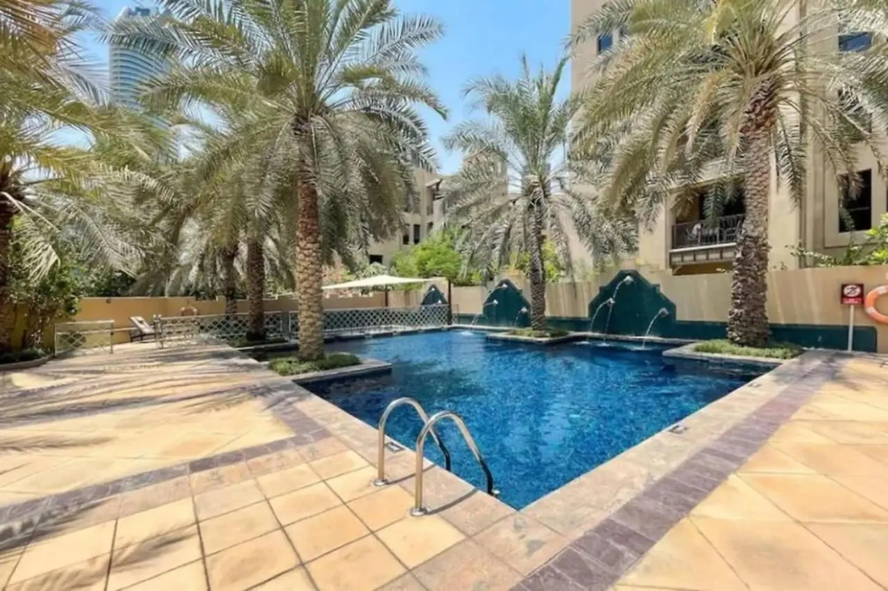 Апартаменты Modern Old Town 1 Bed With Garden View Дубай 0*,