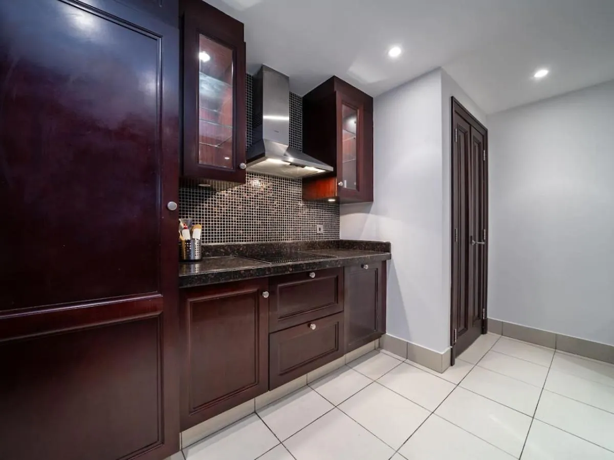 Апартаменты Modern Old Town 1 Bed With Garden View Дубай